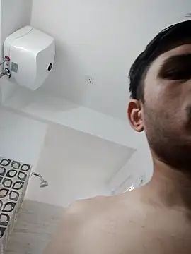 Snapshot of alex78265 chatting on 10/15/25, 07:08 alex78265 online show from 10/15/25, 07:08