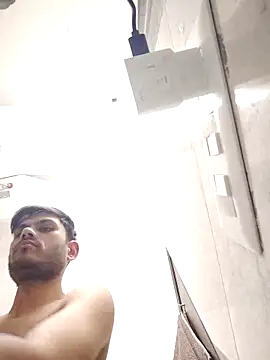 Snapshot of alex78265 chatting on 10/21/25, 10:27 alex78265 online show from 10/21/25, 10:27