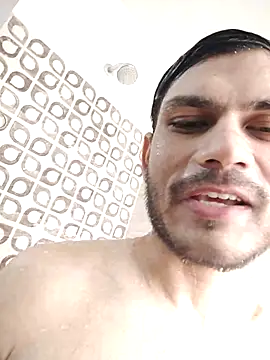 Snapshot of alex78265 chatting on 10/22/25, 06:13 alex78265 online show from 10/22/25, 06:13