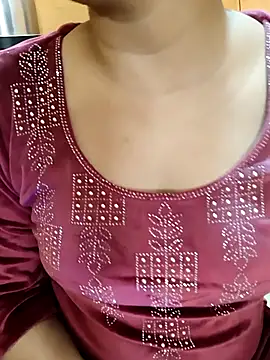 Diya 143 online show from 11/18/25, 07:02