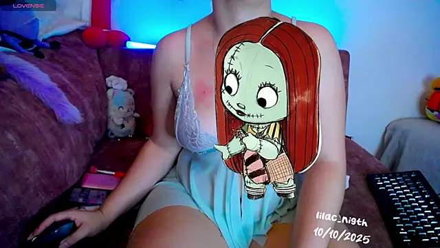 Snapshot of lilac_night33 chatting on 10/10/25, 12:26 lilac night33 online show from 10/10/25, 12:26