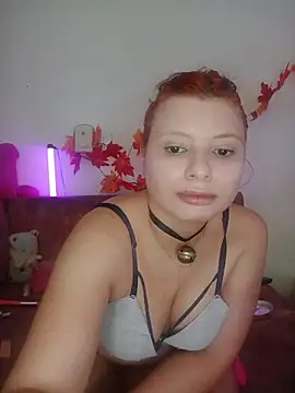 Snapshot of lilac_night33 chatting on 10/15/25, 07:58 lilac night33 online show from 10/15/25, 07:58