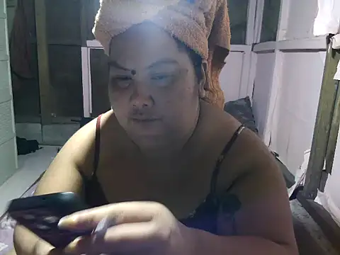 Snapshot of xxbigboootyxx chatting on 09/17/25, 11:56 xxbigboootyxx online show from 09/17/25, 11:56