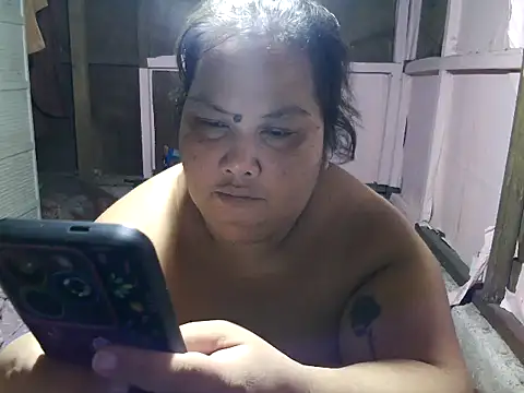 Snapshot of xxbigboootyxx chatting on 09/19/25, 10:27 xxbigboootyxx online show from 09/19/25, 10:27