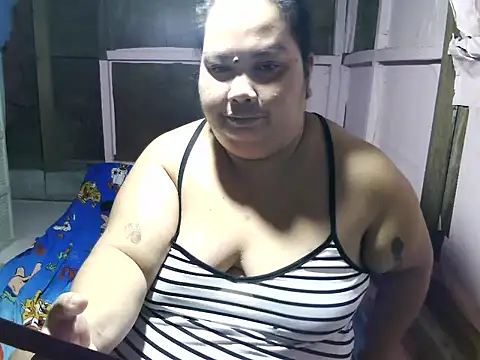 Snapshot of xxbigboootyxx chatting on 10/21/25, 01:28 xxbigboootyxx online show from 10/21/25, 01:28