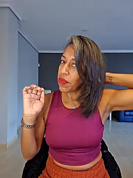 Goldenlace online show from 11/16/25, 03:17