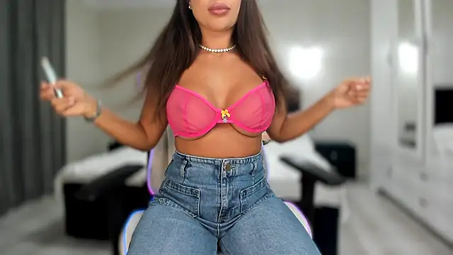 Snapshot of _missperfection_ chatting on 09/21/25, 02:02 missperfection online show from 09/21/25, 02:02