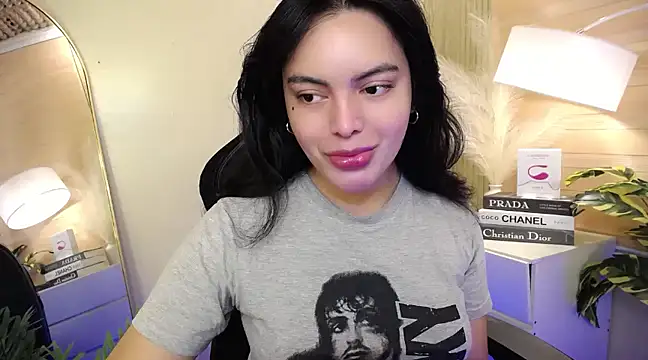 Snapshot of HotstuffCherrySummer chatting on 01/08/25, 06:09 HotstuffCherrySummer online show from 01/08/25, 06:09