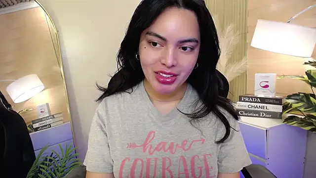 Snapshot of HotstuffCherrySummer chatting on 01/14/25, 11:53 HotstuffCherrySummer online show from 01/14/25, 11:53