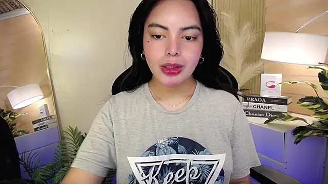 Snapshot of HotstuffCherrySummer chatting on 01/16/25, 06:25 HotstuffCherrySummer online show from 01/16/25, 06:25