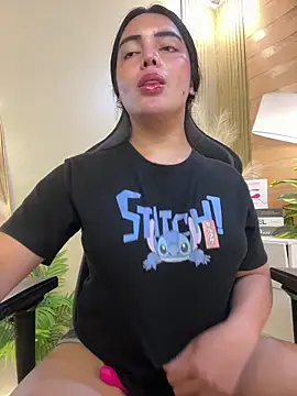 Snapshot of HotstuffCherrySummer chatting on 02/03/25, 12:25 HotstuffCherrySummer online show from 02/03/25, 12:25