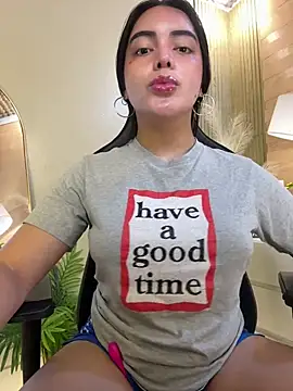 Snapshot of HotstuffCherrySummer chatting on 02/04/25, 05:53 HotstuffCherrySummer online show from 02/04/25, 05:53