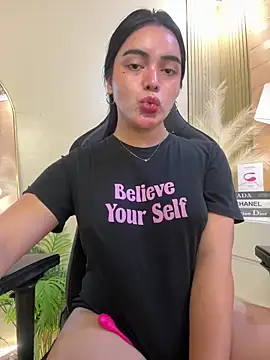 Snapshot of HotstuffCherrySummer chatting on 02/20/25, 08:50 HotstuffCherrySummer online show from 02/20/25, 08:50