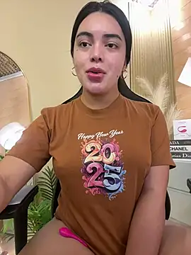 Snapshot of HotstuffCherrySummer chatting on 03/12/25, 06:18 HotstuffCherrySummer online show from 03/12/25, 06:18