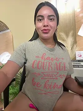 Snapshot of HotstuffCherrySummer chatting on 03/15/25, 11:29 HotstuffCherrySummer online show from 03/15/25, 11:29