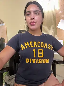 Snapshot of HotstuffCherrySummer chatting on 03/17/25, 11:42 HotstuffCherrySummer online show from 03/17/25, 11:42