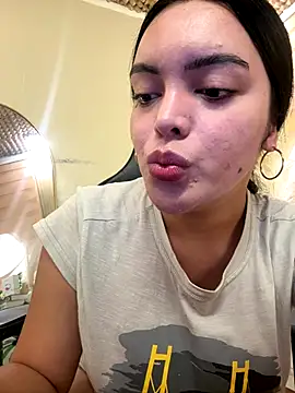 Snapshot of HotstuffCherrySummer chatting on 11/21/25, 08:02 HotstuffCherrySummer online show from 11/21/25, 08:02