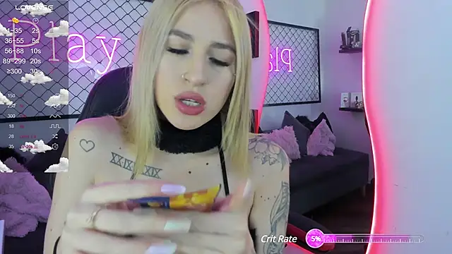 Snapshot of Atenea_Klett_ chatting on 12/04/24, 01:09 Atenea Klett online show from 12/04/24, 01:09