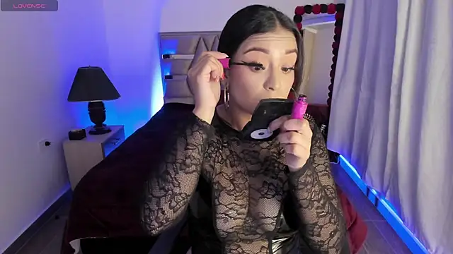 cristie ortiz online show from 11/18/25, 11:37