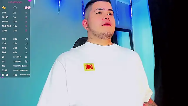 Snapshot of Thomas_chubbyxhot chatting on 12/26/24, 08:11 Thomas chubbyxhot online show from 12/26/24, 08:11