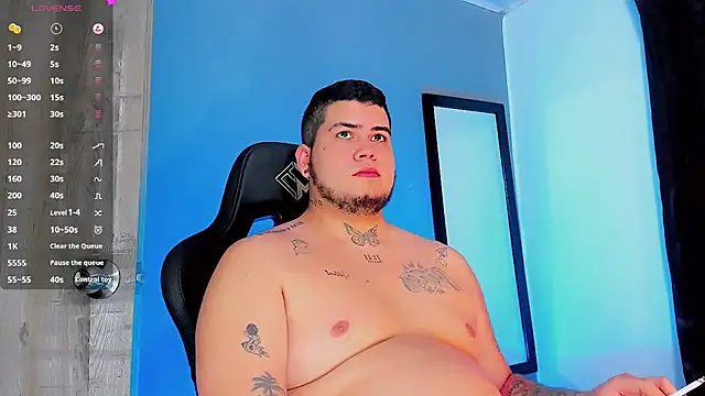 Snapshot of Thomas_chubbyxhot chatting on 01/11/25, 07:17 Thomas chubbyxhot online show from 01/11/25, 07:17