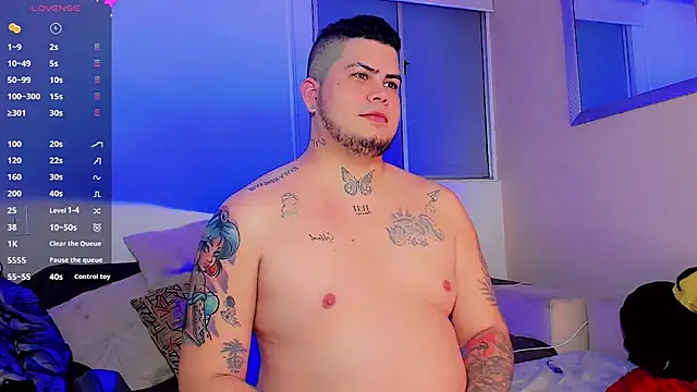 Snapshot of Thomas_chubbyxhot chatting on 01/29/25, 05:51 Thomas chubbyxhot online show from 01/29/25, 05:51