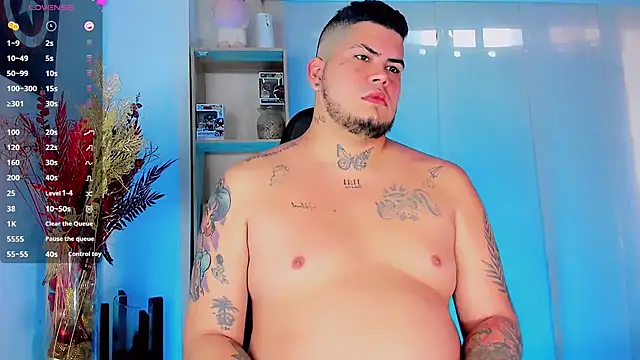 Snapshot of Thomas_chubbyxhot chatting on 02/09/25, 01:14 Thomas chubbyxhot online show from 02/09/25, 01:14