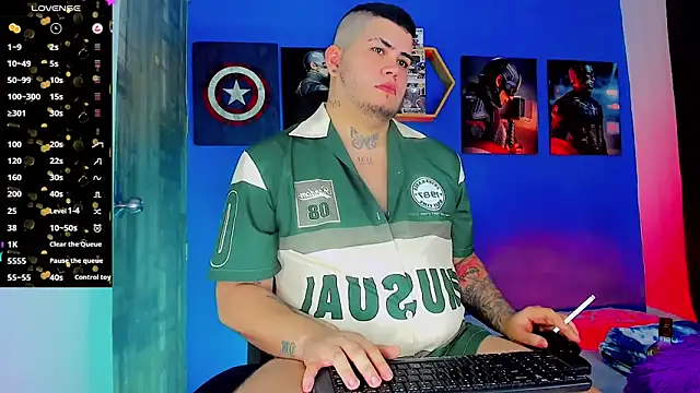 Snapshot of Thomas_chubbyxhot chatting on 09/21/25, 02:57 Thomas chubbyxhot online show from 09/21/25, 02:57