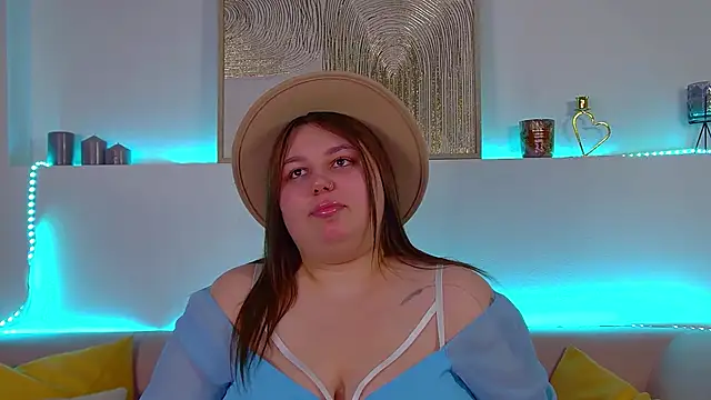 Snapshot of LillianKim chatting on 03/01/25, 04:58 LillianKim online show from 03/01/25, 04:58