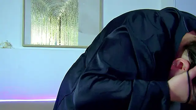 Snapshot of LillianKim chatting on 10/13/25, 06:24 LillianKim online show from 10/13/25, 06:24