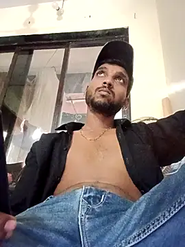 Snapshot of sushilbhosale667 chatting on 11/02/25, 10:39 sushilbhosale667 online show from 11/02/25, 10:39