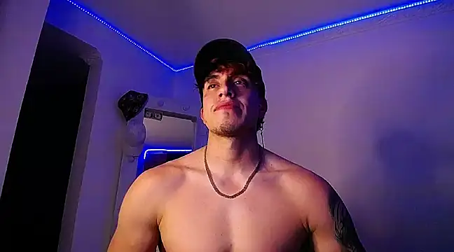 strongboy  online show from 12/28/24, 04:30