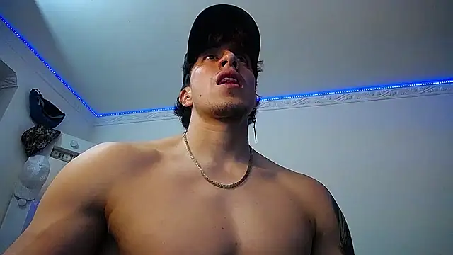 strongboy  online show from 01/24/25, 11:56