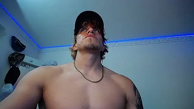 strongboy  online show from 03/13/25, 01:54