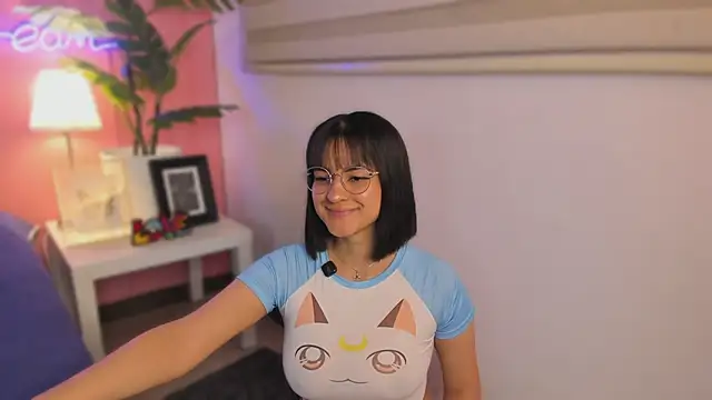 SoySaraa online show from 11/04/25, 06:12