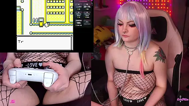Snapshot of evamila chatting on 02/01/25, 04:03 evamila online show from 02/01/25, 04:03