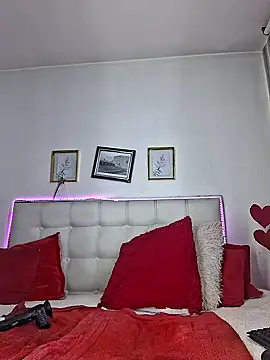 Ashley Beenson online show from 12/19/24, 05:08