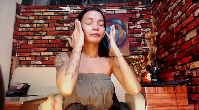 Snapshot of juicyCOCKeva chatting on 12/15/24, 11:09 juicyCOCKeva online show from 12/15/24, 11:09