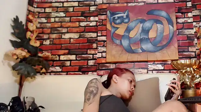 Snapshot of juicyCOCKeva chatting on 02/14/25, 05:51 juicyCOCKeva online show from 02/14/25, 05:51
