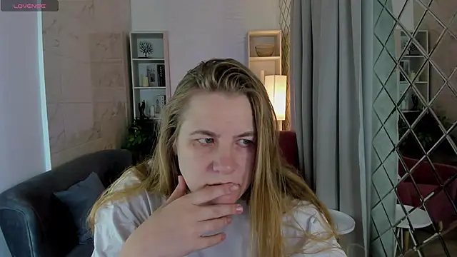 JadeSoft online show from 10/10/25, 08:30