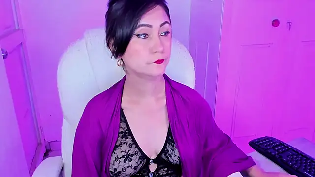 Snapshot of danielahot66 chatting on 03/19/25, 06:14 danielahot66 online show from 03/19/25, 06:14