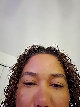 Snapshot of cataleya-glen chatting on 10/16/25, 12:28 cataleya-glen online show from 10/16/25, 12:28