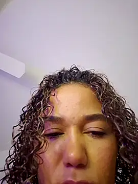 Snapshot of cataleya-glen chatting on 10/24/25, 09:28 cataleya-glen online show from 10/24/25, 09:28