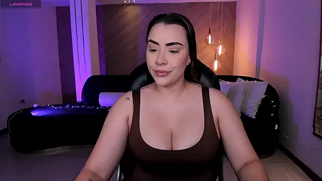 Snapshot of MartinnaBonnet chatting on 12/16/24, 10:40 MartinnaBonnet online show from 12/16/24, 10:40