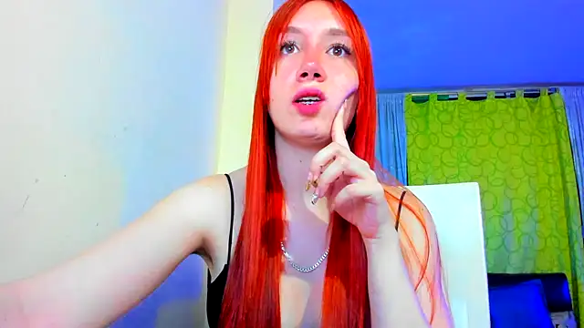 Snapshot of horny__molly_ chatting on 12/18/24, 02:21 horny molly online show from 12/18/24, 02:21
