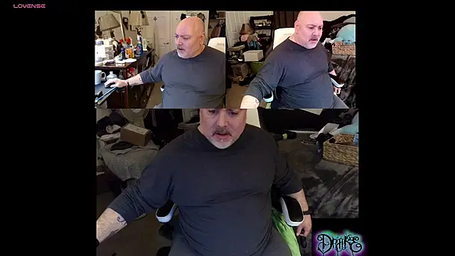 Snapshot of Drake_DVamp chatting on 02/14/25, 02:07 Drake DVamp online show from 02/14/25, 02:07