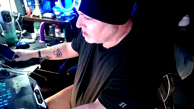 Snapshot of Drake_DVamp chatting on 09/23/25, 04:48 Drake DVamp online show from 09/23/25, 04:48