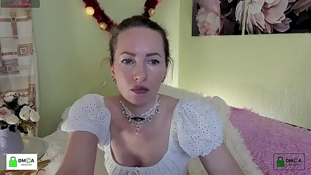 Queenymel online show from 01/23/25, 03:32