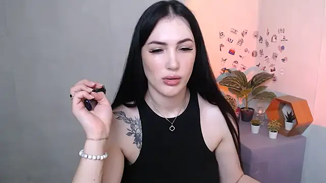 MisssShy  online show from 11/01/25, 04:58