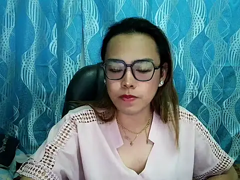Snapshot of Your_PrettyGirlxxx chatting on 09/18/25, 06:04 Your PrettyGirlxxx online show from 09/18/25, 06:04